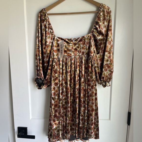 NWT 12th Tribe Velvet Dress - Picture 2 of 3
